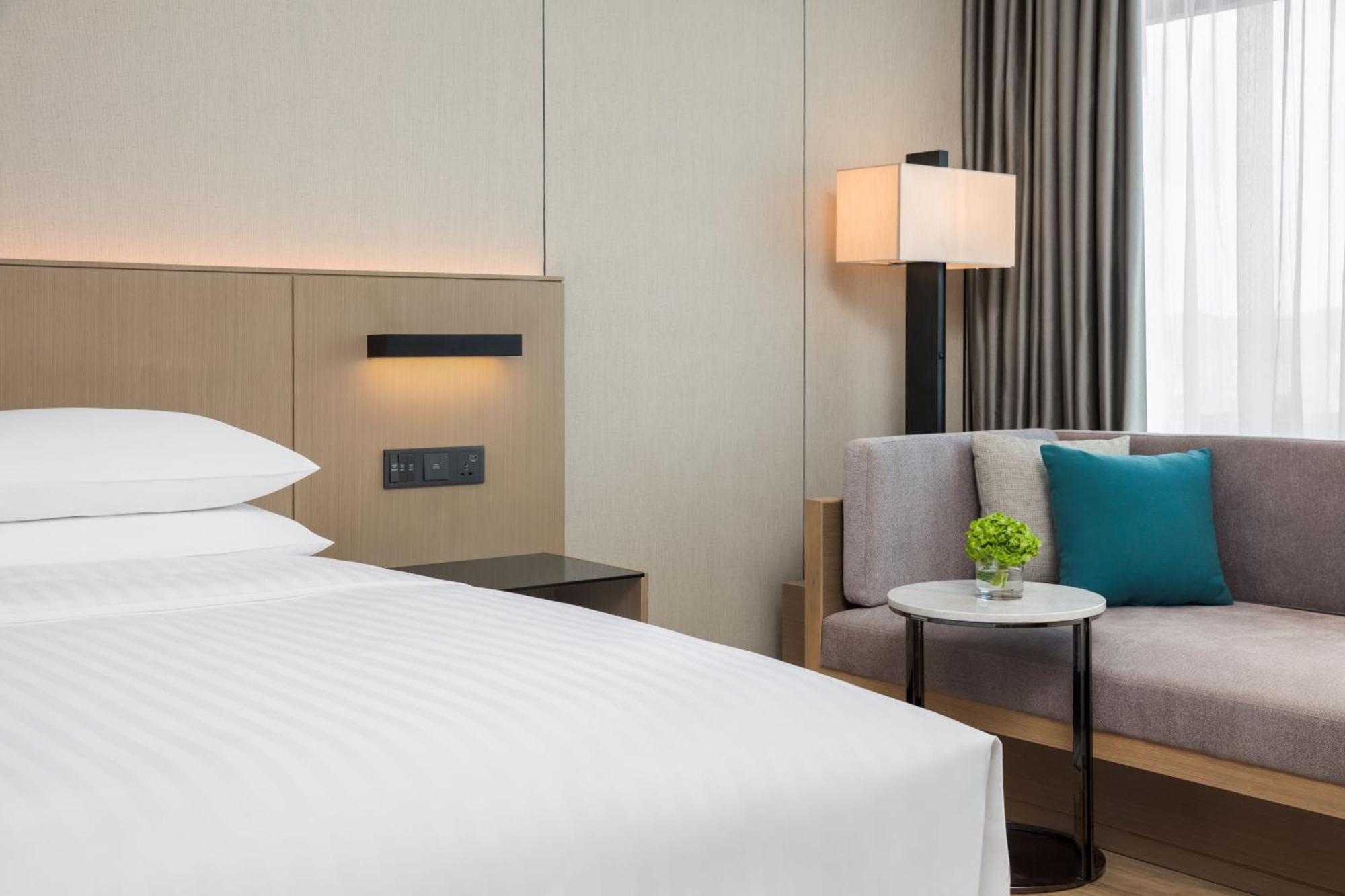 Courtyard By Marriott Shenzhen Bao'An Hotel Exterior foto