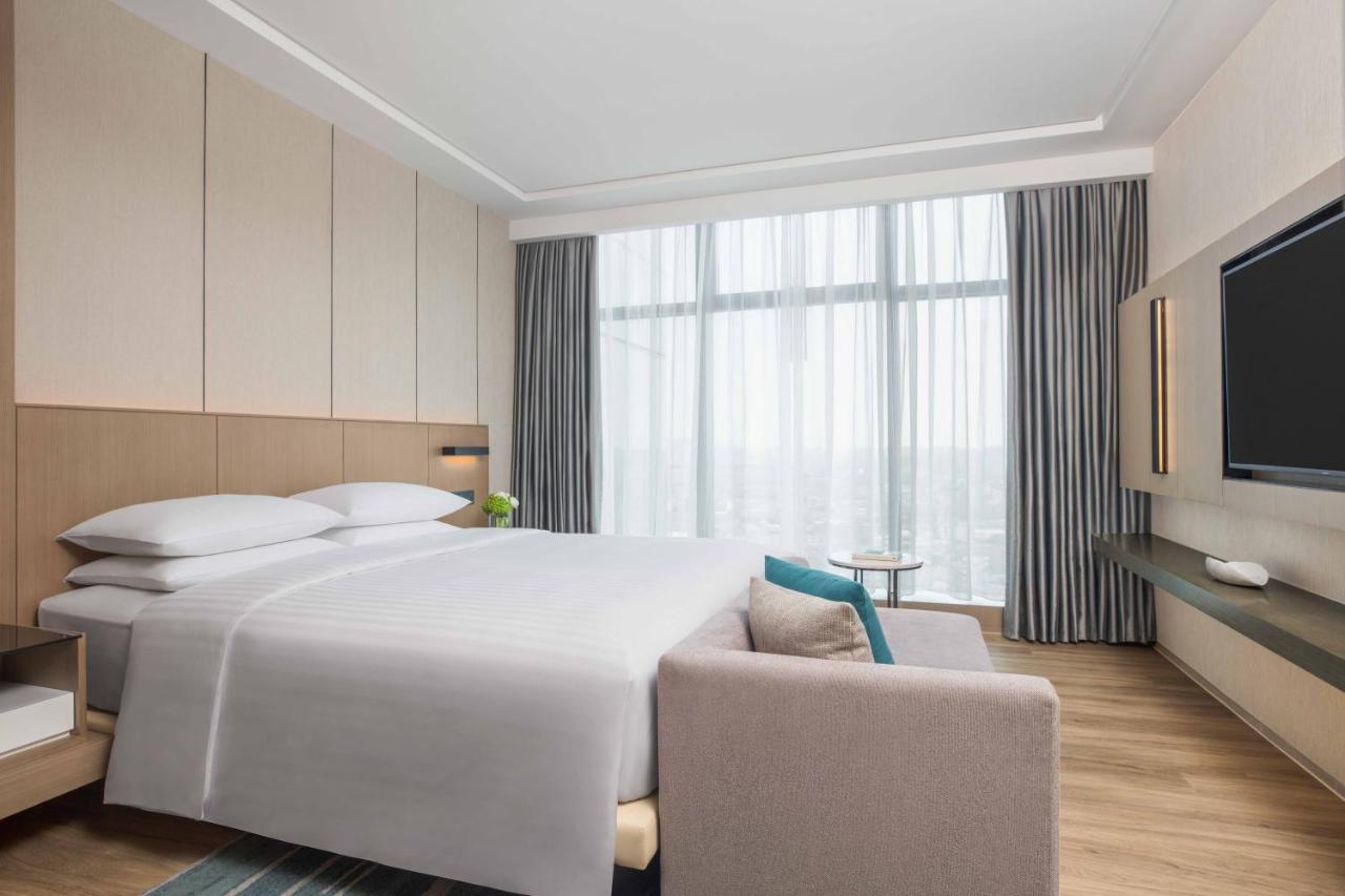 Courtyard By Marriott Shenzhen Bao'An Hotel Exterior foto